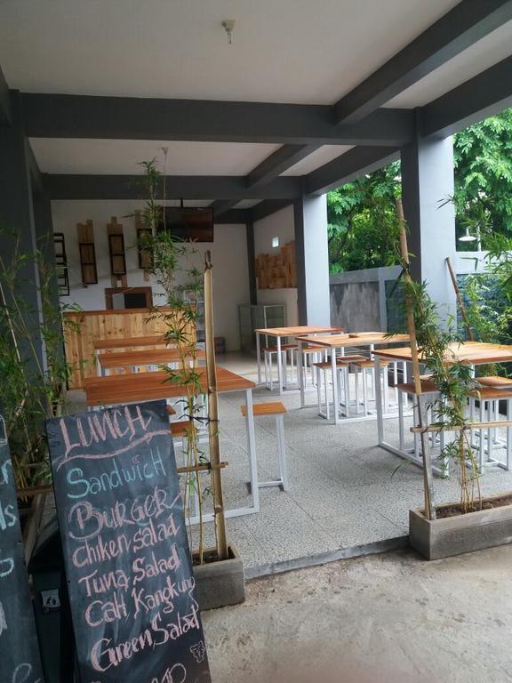 Pondok Nadi Putra 乌干沙 外观 照片