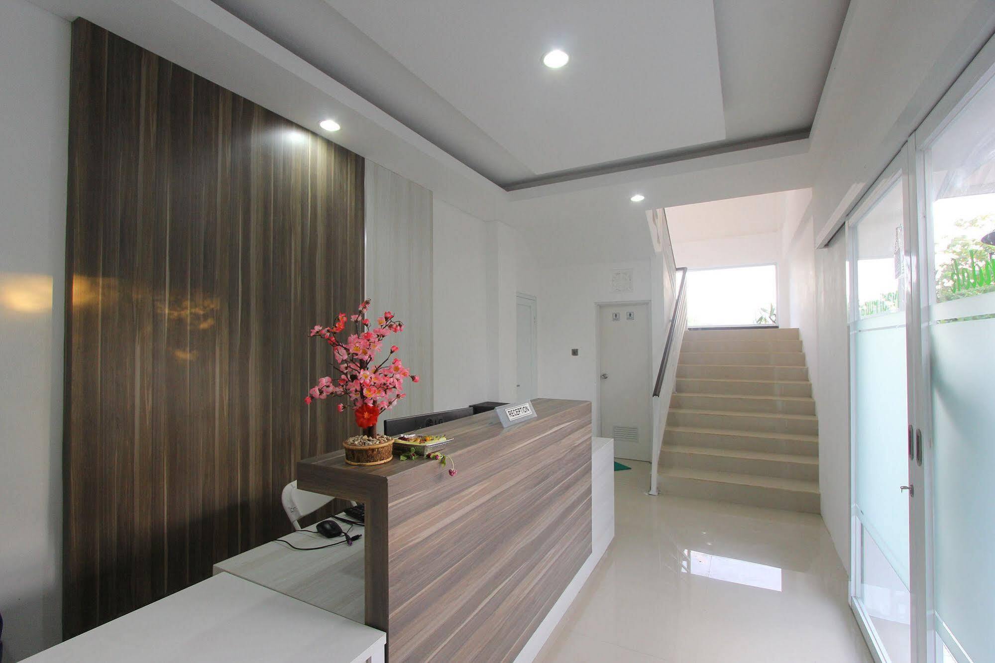 Pondok Nadi Putra 乌干沙 外观 照片